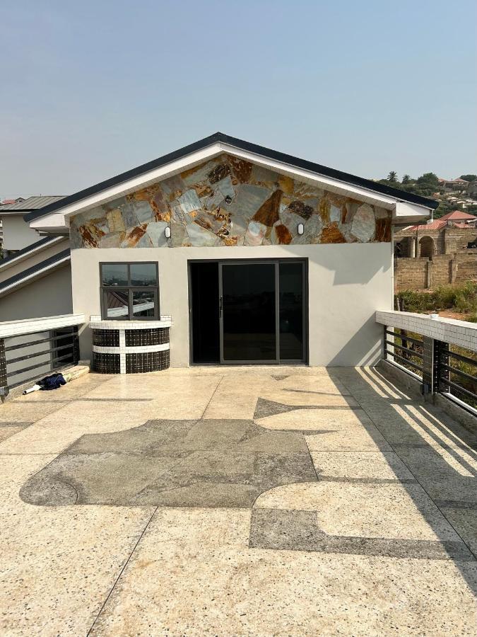 Queen'S Hill Lodge Gbawe 外观 照片
