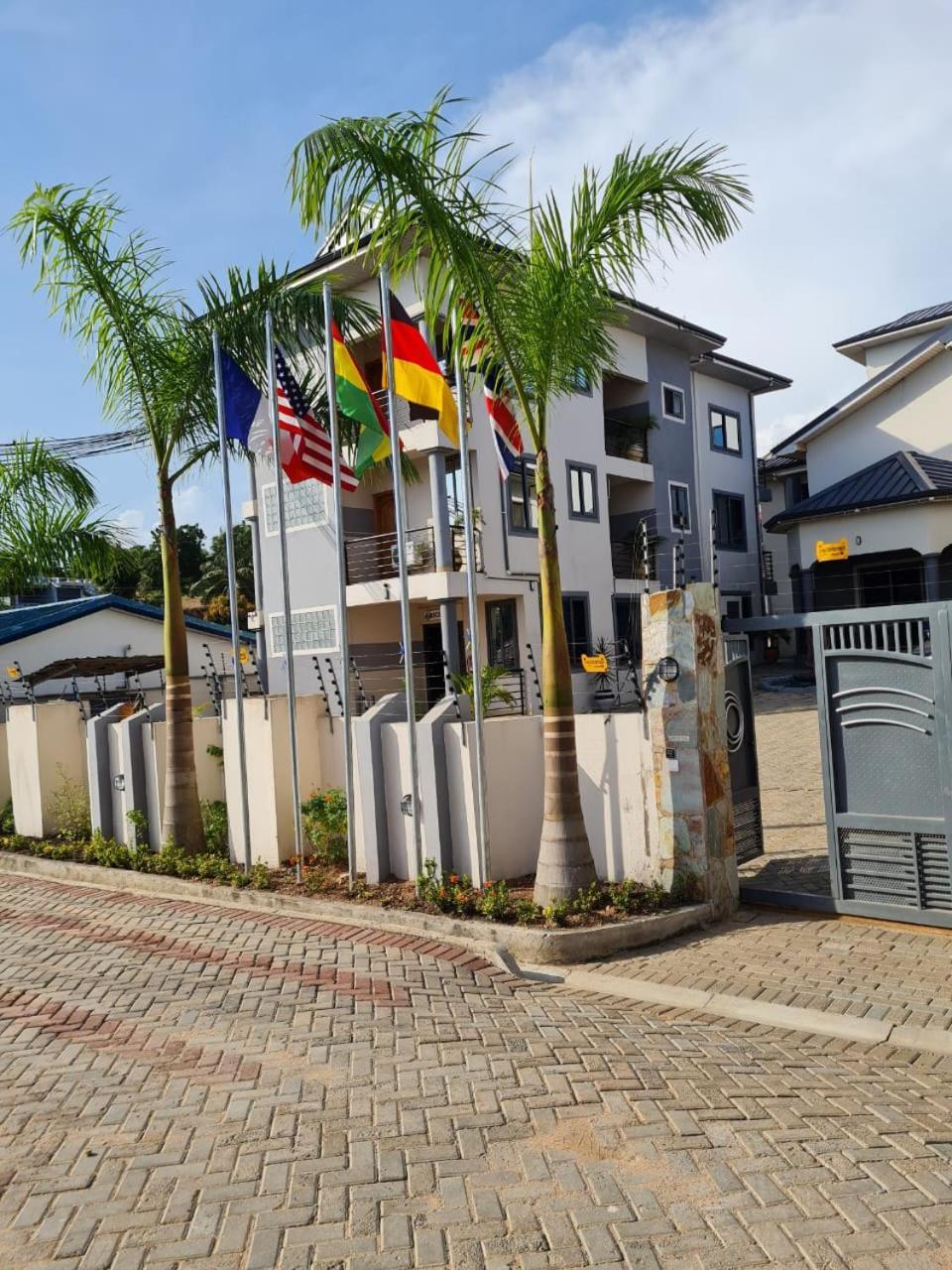 Queen'S Hill Lodge Gbawe 外观 照片